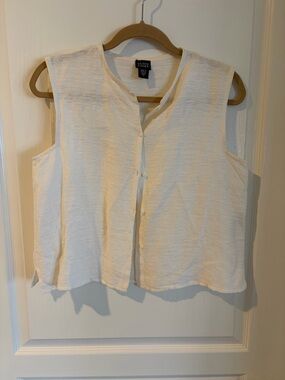 Eileen Fisher White Lightweight Sleeveless Tank/Vest